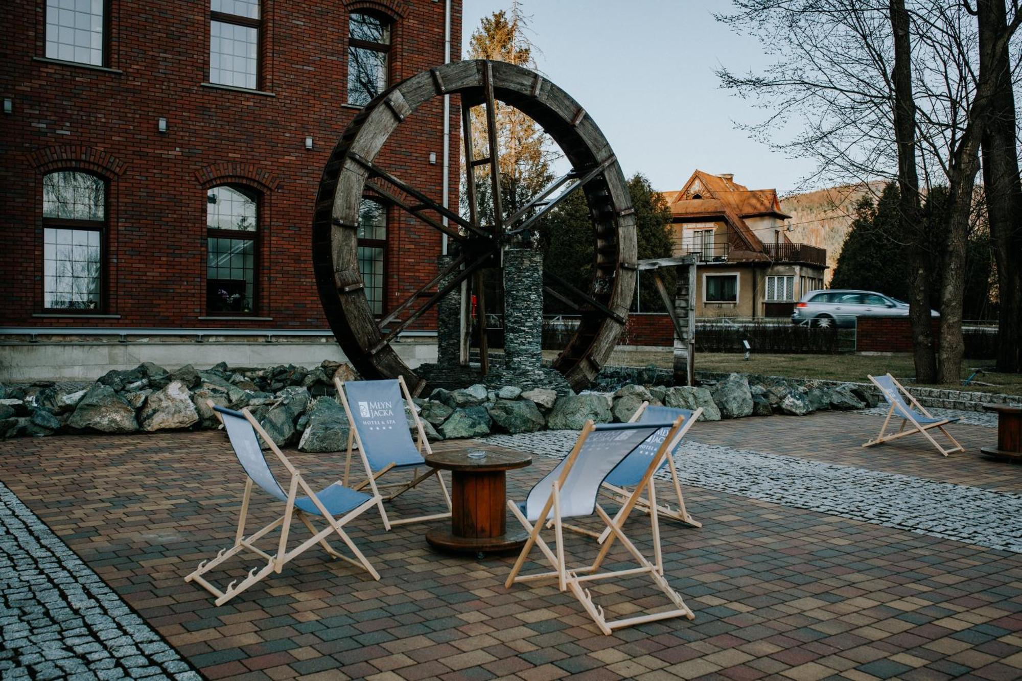 Mlyn Jacka Hotel & Spa Jaroszowice Екстериор снимка